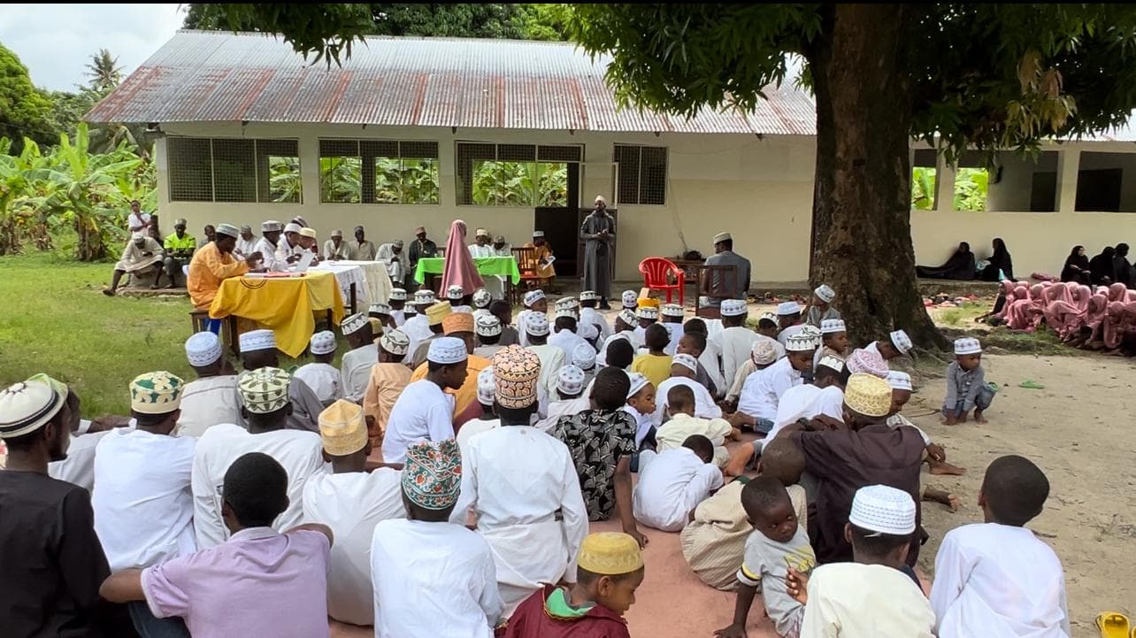 children-in-pemba-learning-hiz